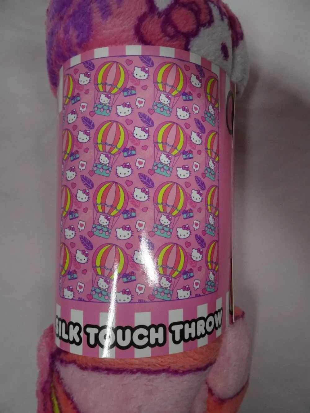 Hello Kitty Hot Air Balloon Pattern Silk Touch Throw Blanket 40inX50in